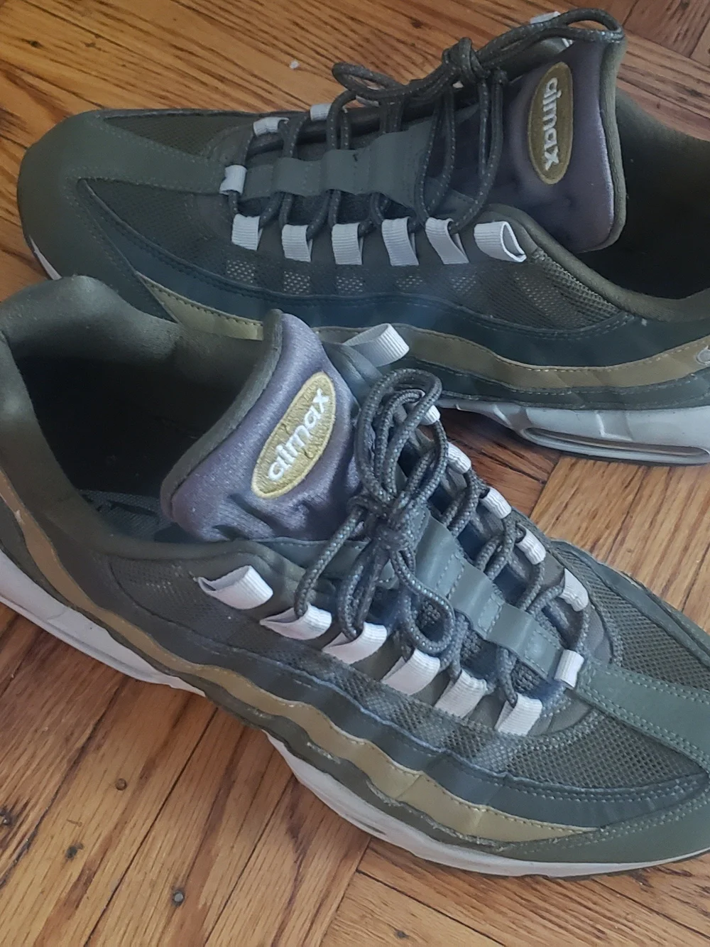 Nike Air Max Men's Olive Green & Gray Athletic Sneakers